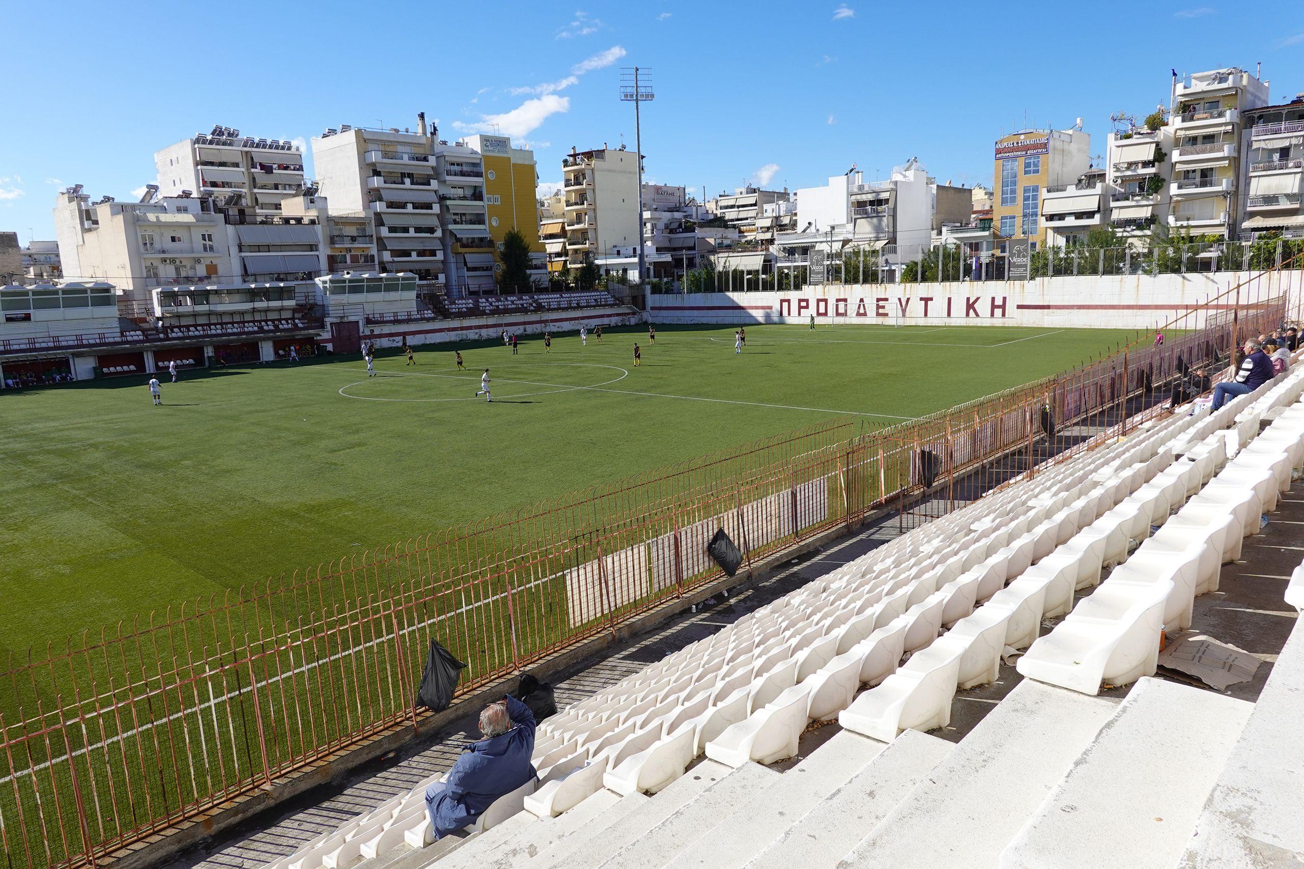 Doxa Peiraia - Aris Amfialis